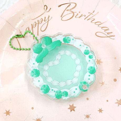 【G.triGerオリジナル 推し活グッズ】アクリル缶バッジケース(ケーキ)【58mm缶バッジ・アクスタ用】