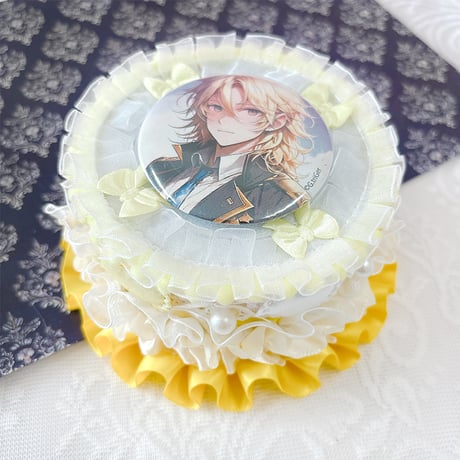 【G.triGerオリジナル 推し活グッズ】ホールケーキ型ロゼット【缶バッジ痛ロゼット】