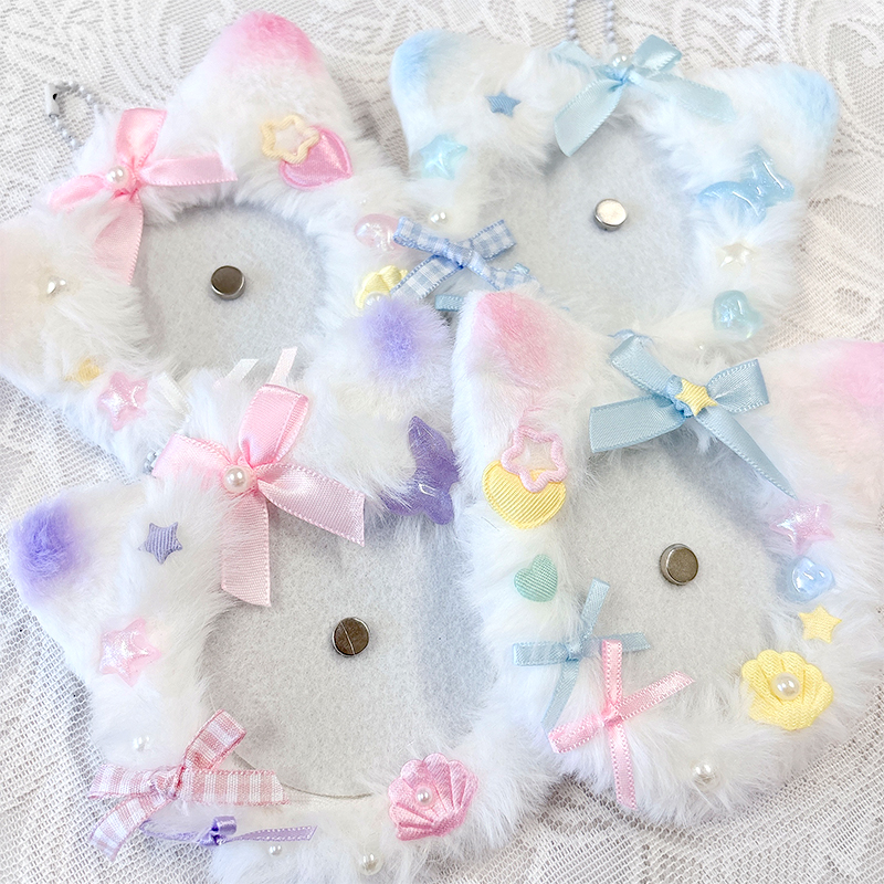 推し活グッズ ふわふわ猫耳ボールチェーン付きロゼット【缶バッジ 痛