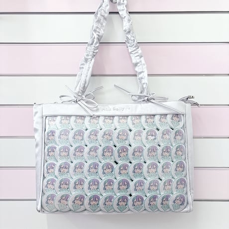【FUYUUNEKO】A3サテン痛バッグ milk dolly【推し活グッズ】