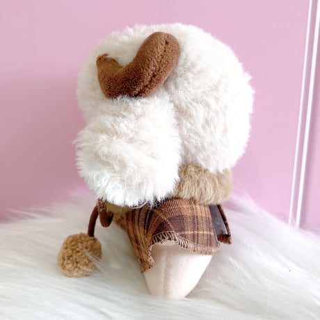 【ぬい服】ぬいぐるみ用 チェック柄のファー付きケープ 10cm用