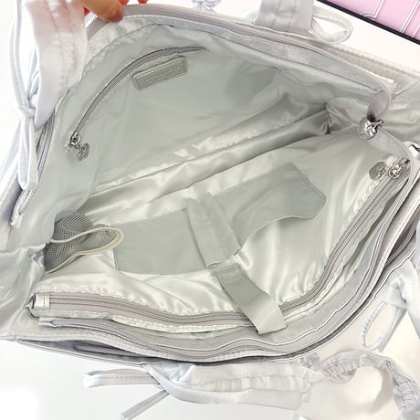 【FUYUUNEKO】A3サテン痛バッグ milk dolly【推し活グッズ】