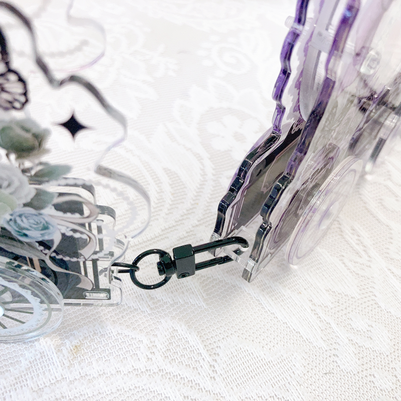 アクリルフレーム 推し活グッズ】馬車型アクリル缶バッジフレーム