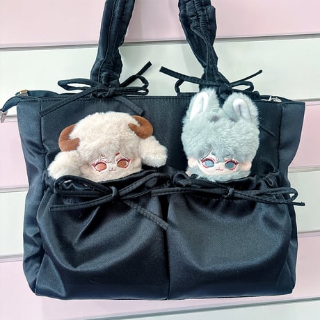 【FUYUUNEKO】二連ぬいポーチ付きサテン痛バッグ milk dolly【推し活グッズ】