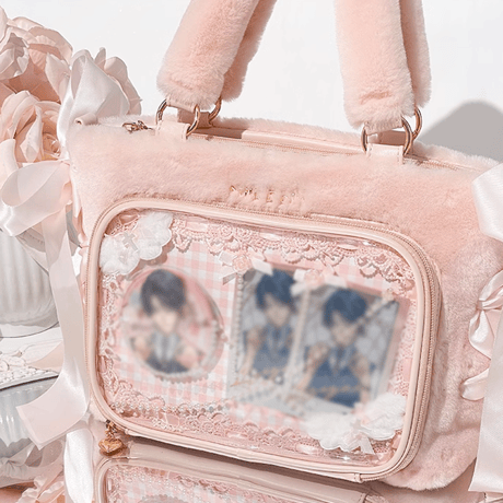 【FUYUUNEKO】サイドリボン付きふわふわファー痛バッグ　milk dolly