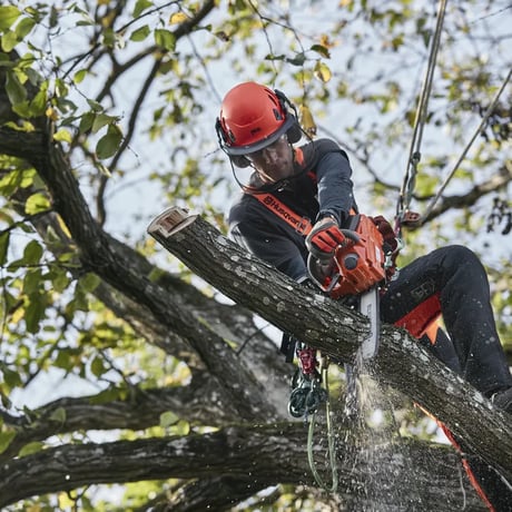 ハスクバーナ チェンソー T535iXP バッテリー式 （バッテリー・充電器は別売）
