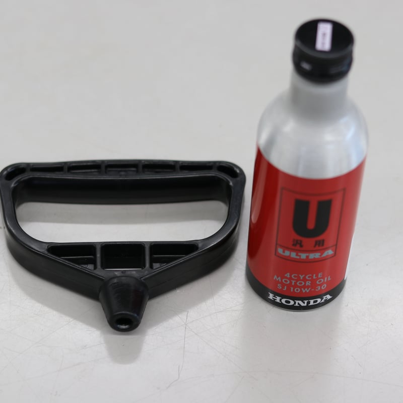 ホンダ船外機 BF2DH-SCHJ Eオイル+デカグリップセット | イワサSTORE ホンダ船外機 BF2DH-SCHJ Eオイル+デカグリップセット | イワサSTORE