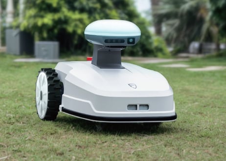 FJD　ロボット芝刈機　FR4000 　ワイヤーレス　GNSS(GPS)+RTK受信式　ロボモア