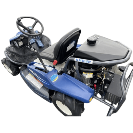 ISEKIアグリ　乗用草刈機　RM832　【大型商品・北海道限定販売】