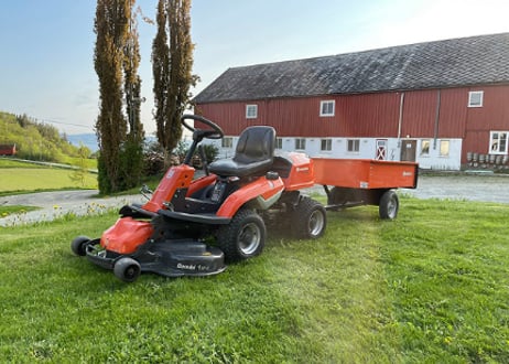 ハスクバーナ　乗用芝刈機　R216T　AWD(4WD) 　ライダー　【大型商品・北海道限定販売】