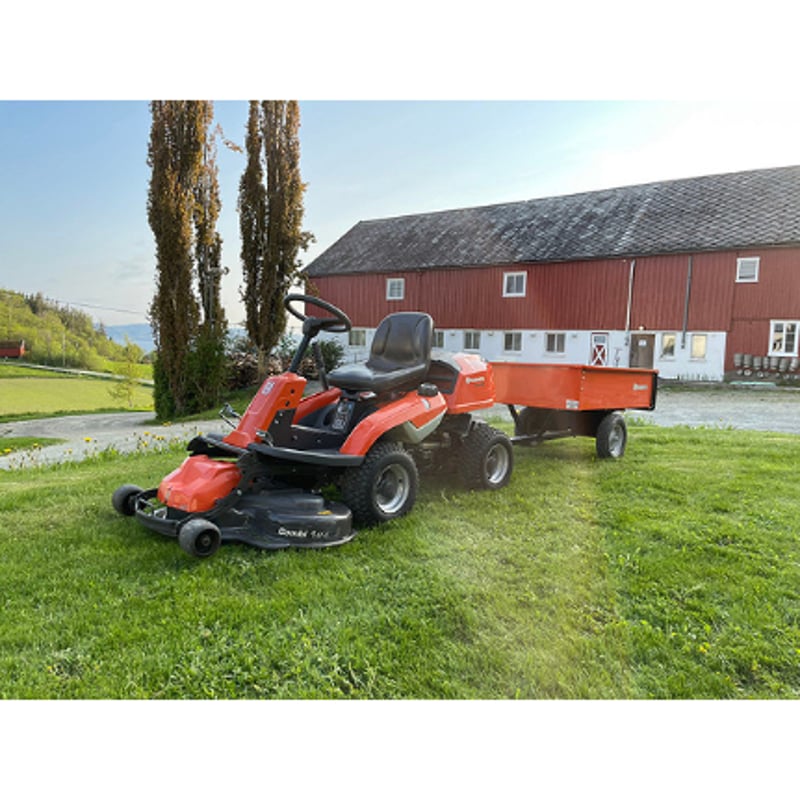 ハスクバーナ CTH150TWIN 乗用芝刈り機 ハスクバーナ CTH150TWIN 乗用