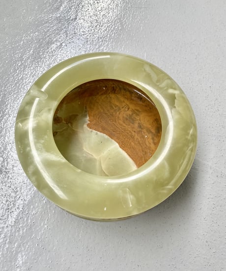 Onyx Ashtray -LL-