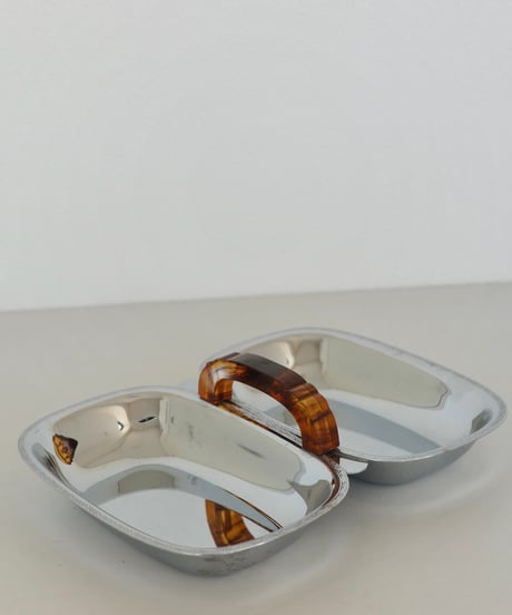 Divided Tray