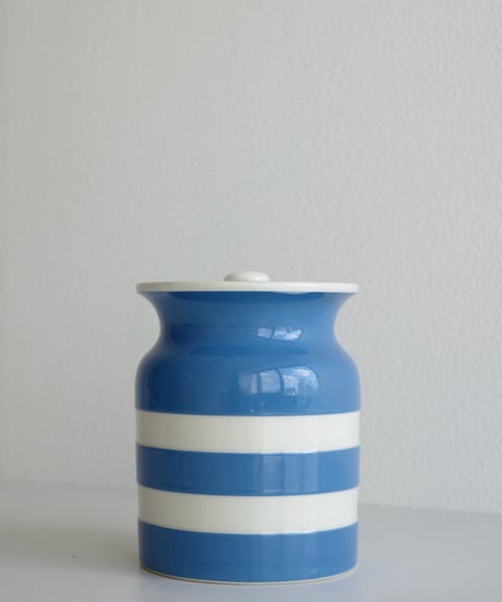 Canister