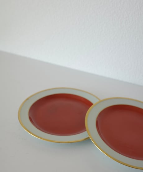 Plate