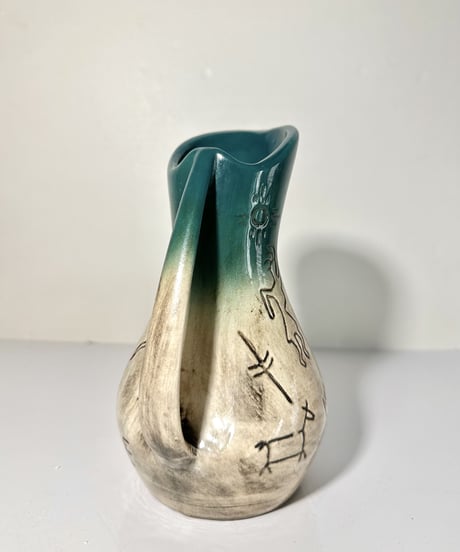 Vase / Jug