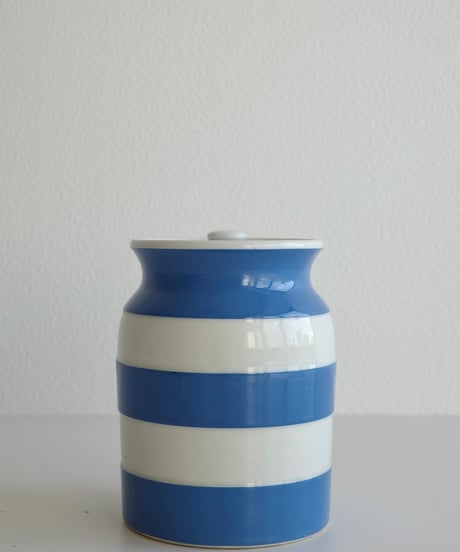 Canister