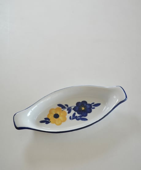 Tray