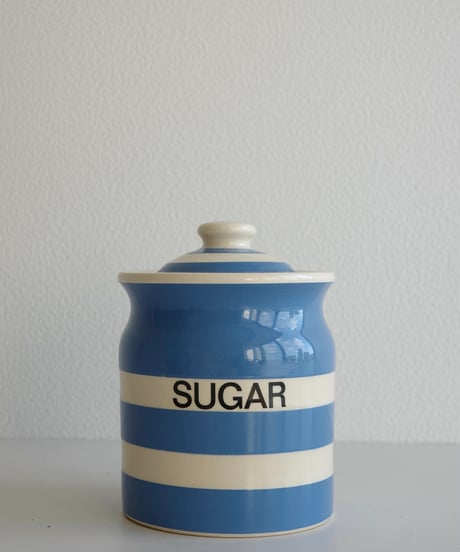 Canister