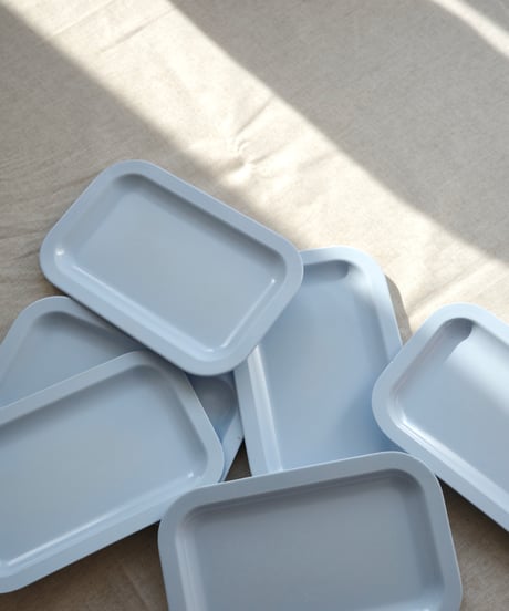 Tray