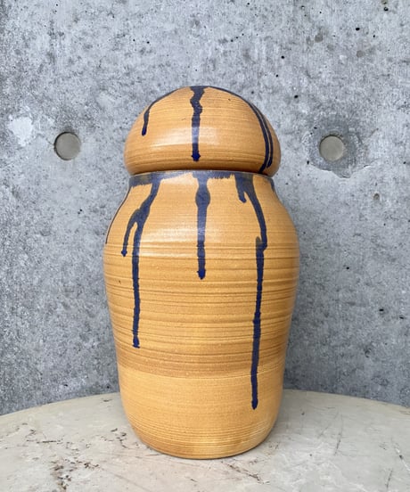 Canister / Pot