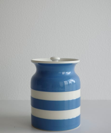 Canister