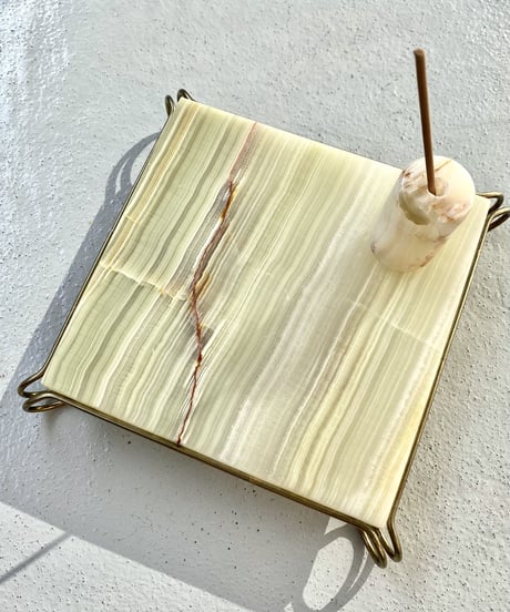 Onyx Tray -Q-