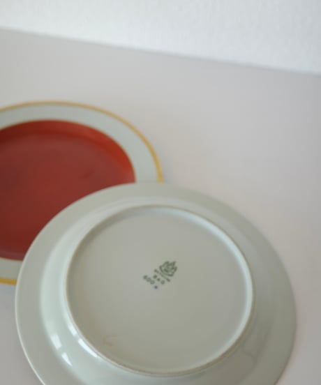Plate