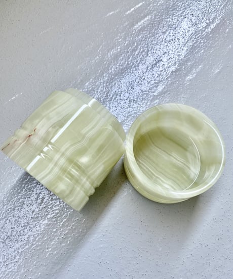 Onyx Pot