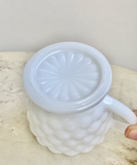 Footed Creamer