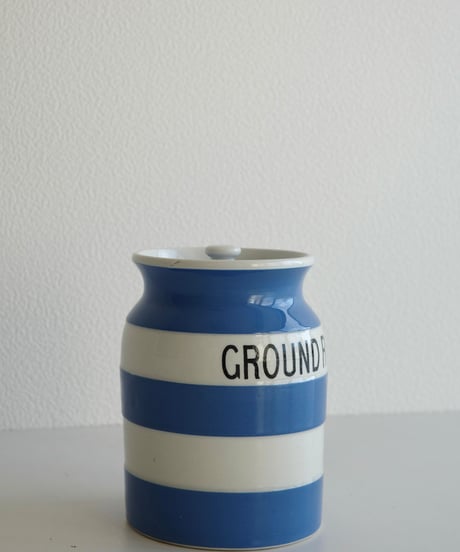 Canister