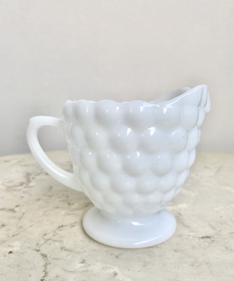 Footed Creamer