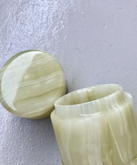 Onyx Pot
