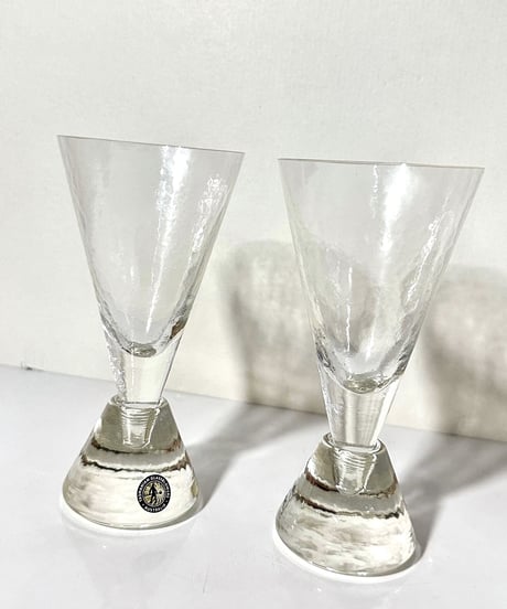Docking Glass