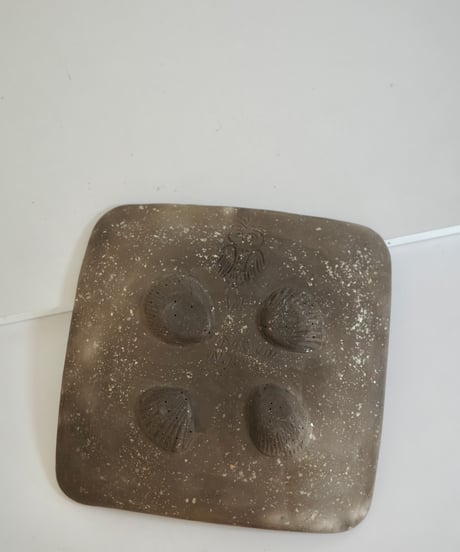 Plate