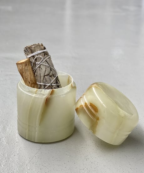 Onyx Pot