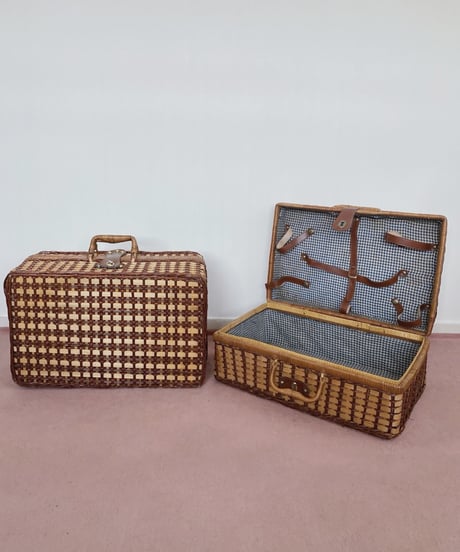 Picnic Basket ①