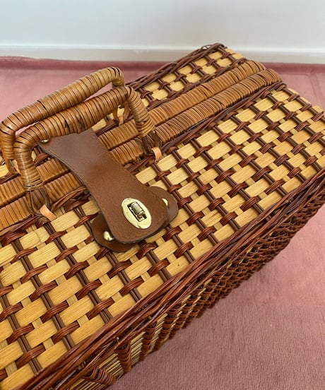 Picnic Basket ①