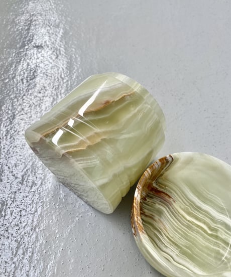 Onyx Pot