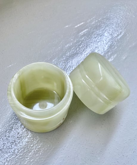 Onyx Pot