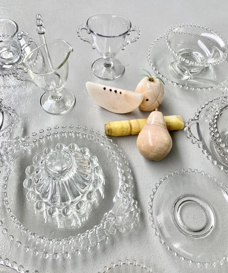 Handled Plate -M-