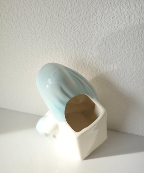 Madonna Pot