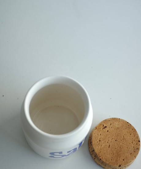 Canister