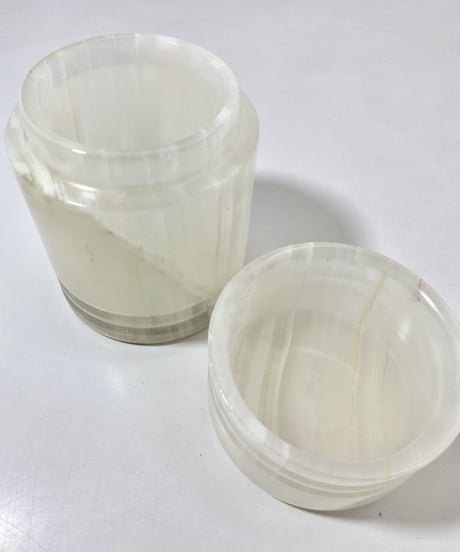 Onyx Pot