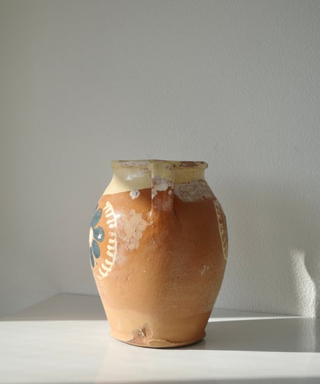Pot / Vase