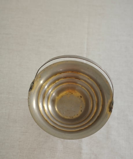 Handled Dish