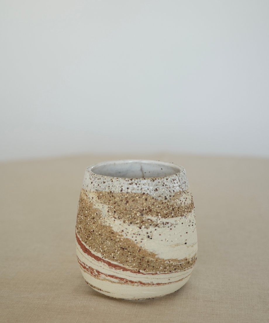 6887693b8fe7183e0d85a2fc