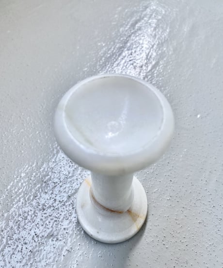 Candle holder