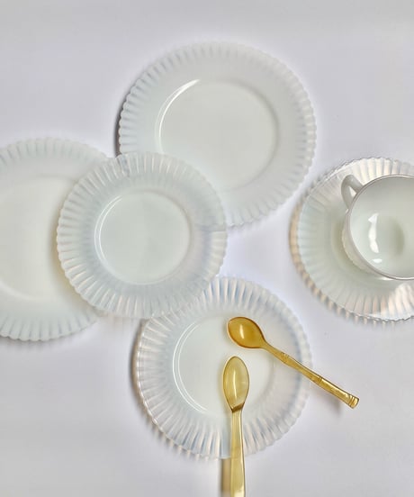 Cake Plate -MN-  Late