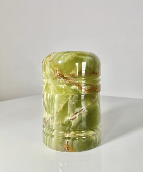 Onyx Pot